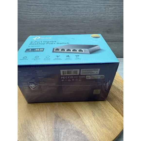 TP-LINK TL-SG1005P 5-Port Desktop Switch - Picture 6 of 6
